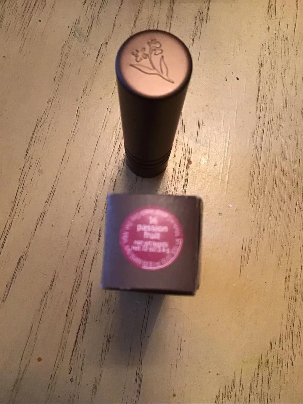 AVEDA feed my lips pure nourish mint lipstick 16 passion fruit